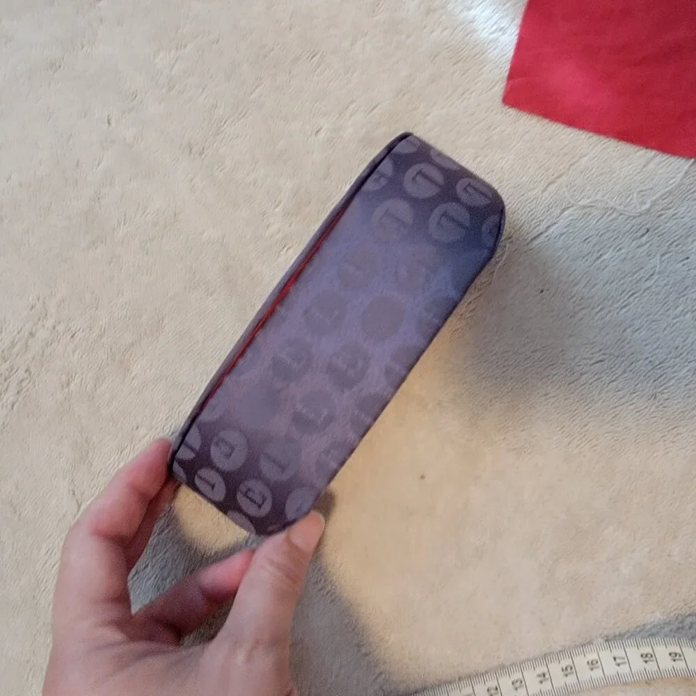 Elle sunglass case